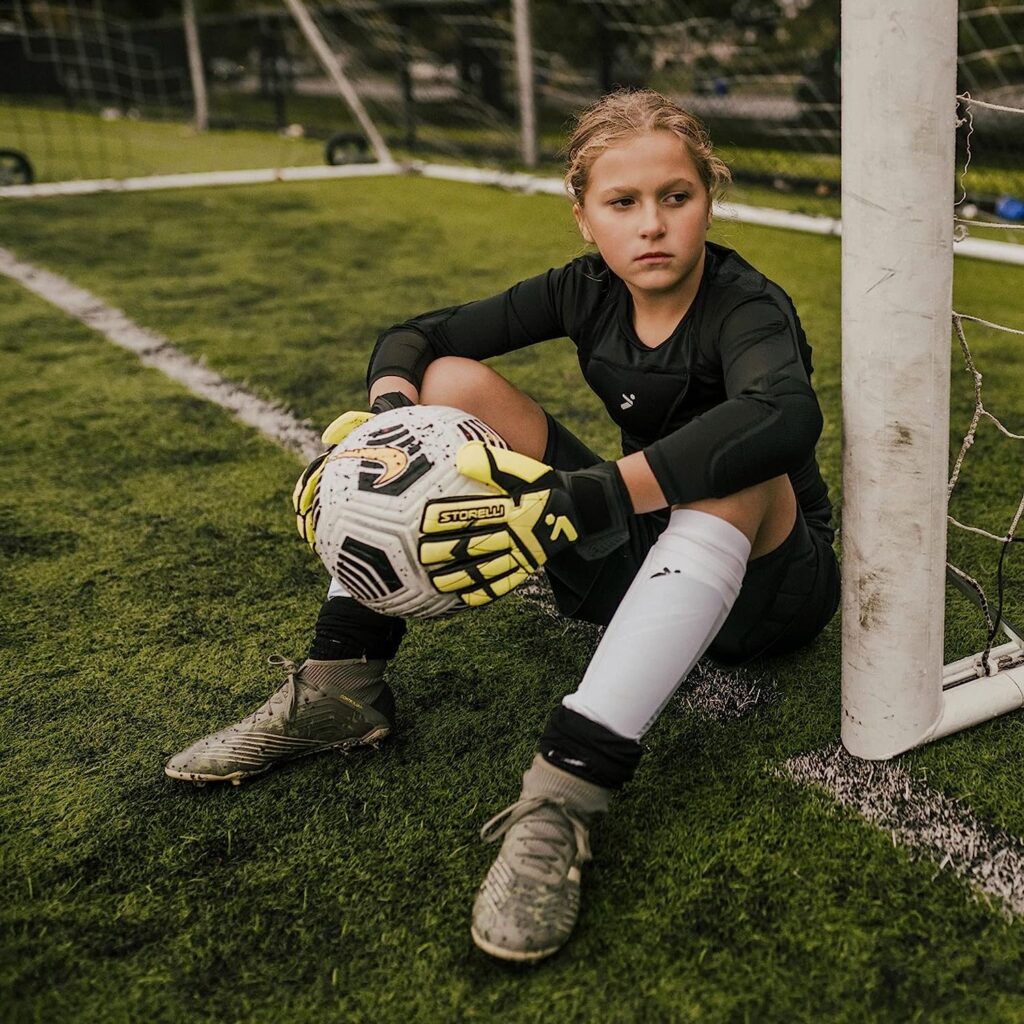 Best Goalkeeper Gloves For Kids - What To Look For